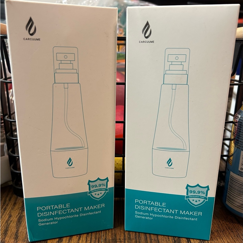 Carcuume Portable Disinfectant Maker - White/Teal Packaging